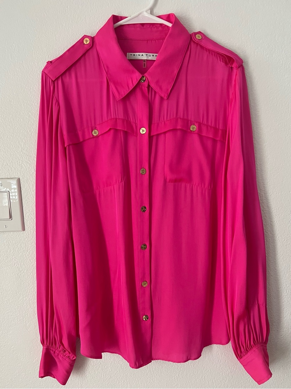 Trina Turk Hot Pink Silk Button-Down Shirt w/ Gold Buttons Women’s size XL
